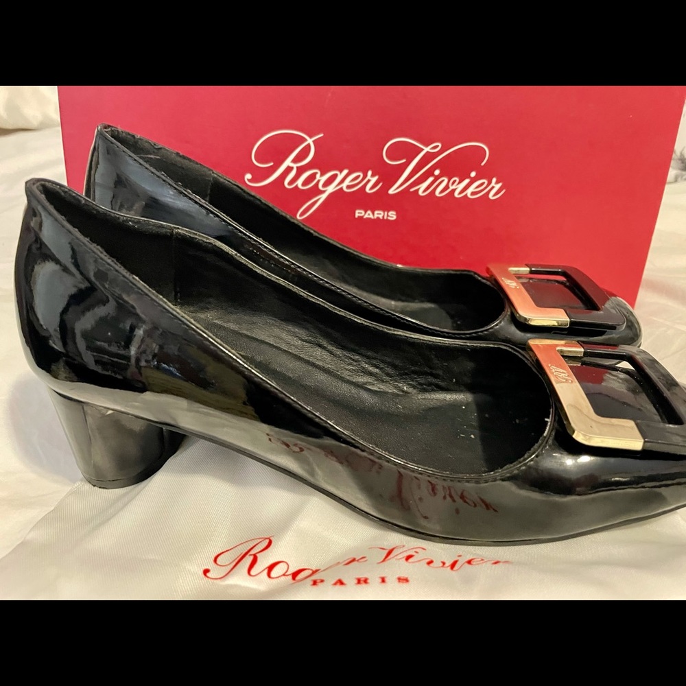 Roger Vivier Pumps patent leather size 38